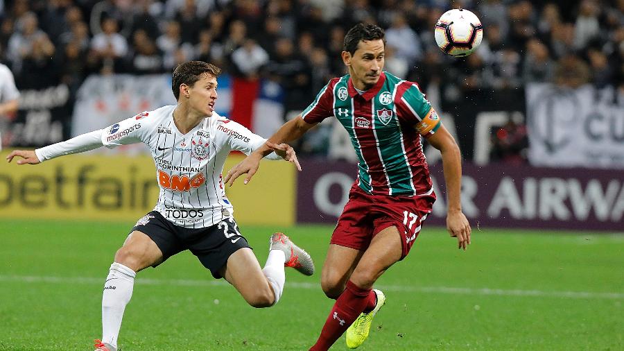 Paulo Henrique Ganso, durante partida entre Fluminense e Corinthians - Daniel Vorley/AGIF