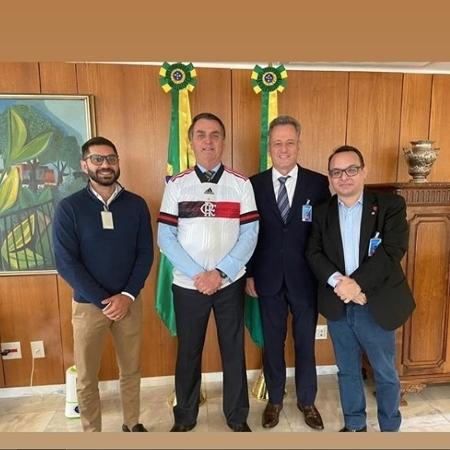 Rodolfo Landim, presidente do Flamengo, esteve com Bolsonaro para discussão sobre volta do futebol - Reprodução Instagram