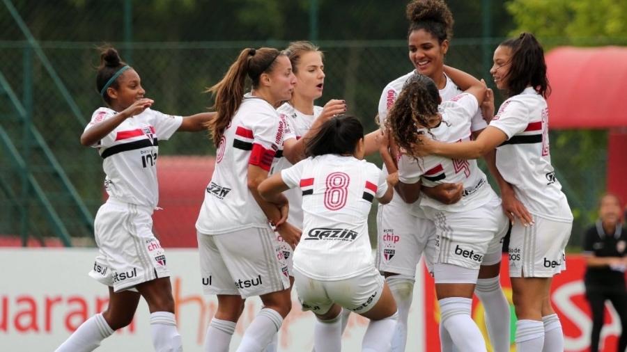 Time feminino do São Paulo comemora gol - divulgação/São Paulo