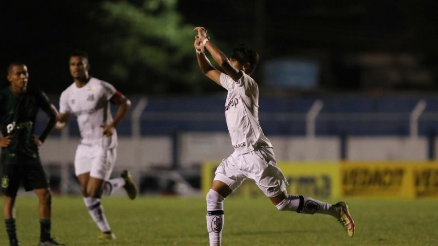 Weslley Patati comemora gol pelo Santos na Copinha contra o América-MG - Divulgação/Santos FC