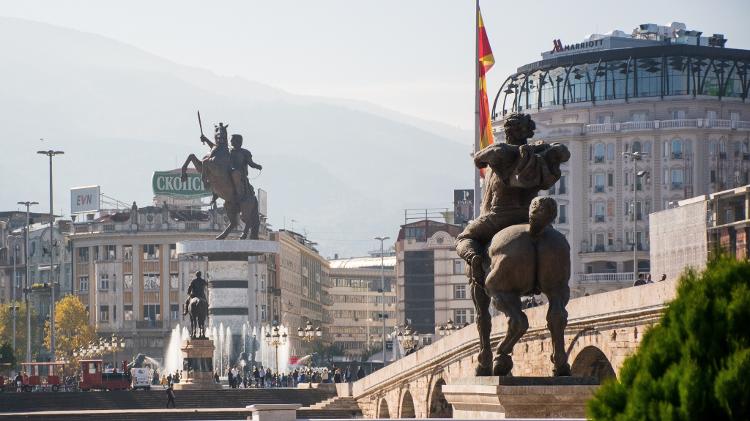 Em Skopje, capital da Macedônia do Norte, você pode ver várias estátuas de Alexandre, o Grande - Martina Odermatt/Getty Images - Martina Odermatt/Getty Images