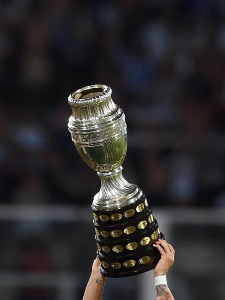 Troféu da Copa América de 2021, vencida pela Argentina. - Marcelo Endelli/Getty Images