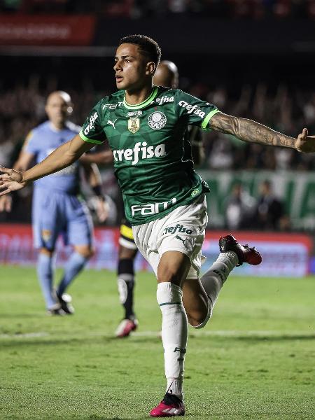 Giovani, do Palmeiras, comemora gol contra o Santos pelo Paulistão - ANDRé PERA/PERA PHOTO PRESS/ESTADÃO CONTEÚDO