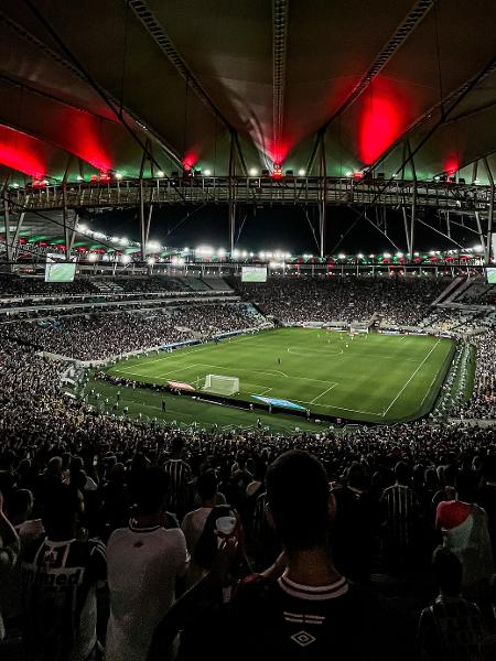 Fluminense faz primeira partida como mandante após título da Libertadores 