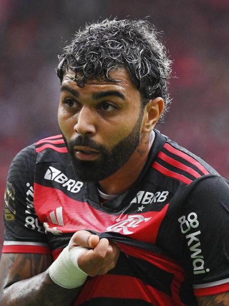 Gabigol celebra gol em Flamengo x Atlético-MG, duelo da final da Copa do Brasil