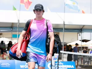 João Fonseca estreia contra argentino no quali do Australian Open