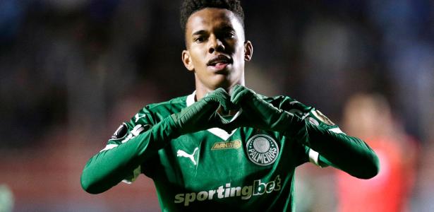 Estêvão melhor sub-21 e Botafogo time do ano: as indicações da Bola de Ouro