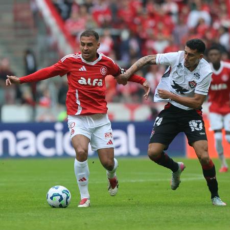 Alan Patrick em ação durante Inter x Vitória, duelo do Brasileirão Alan Patrick em ação durante Inter x Vitória, duelo do Brasileirão