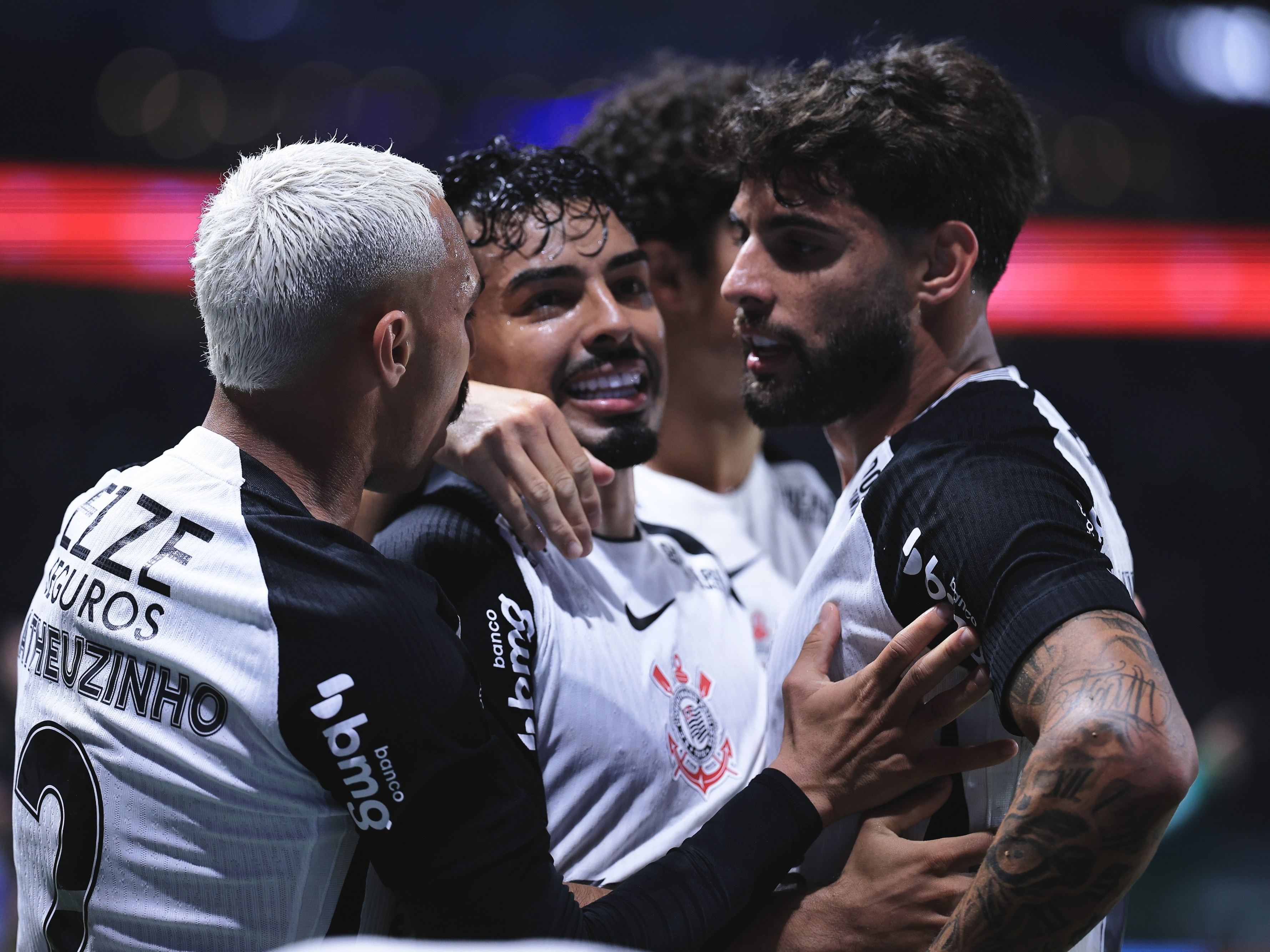 Corinthians escalado!! Confira os titulares do Timão para a primeira semifinal da Copa do Brasil