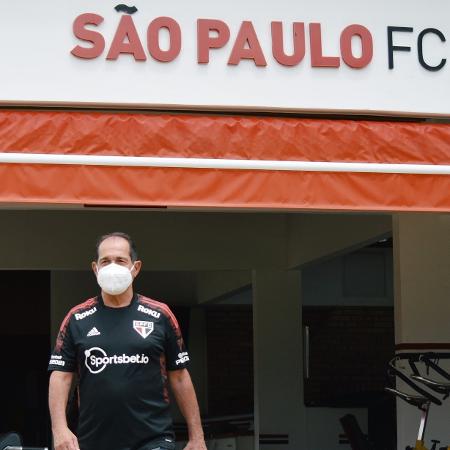 O que faz Muricy no São Paulo? 'Trabalho mais que antes, mas não apareço'