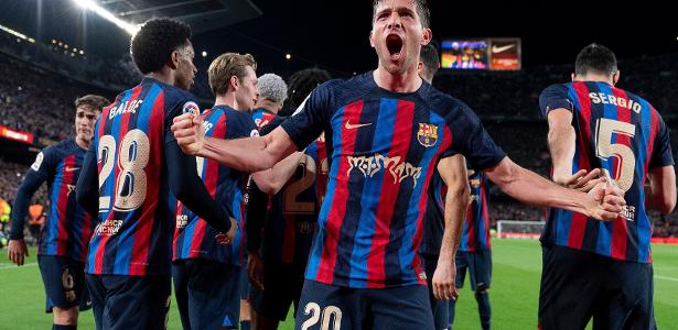 Julio Gomes - Barcelona 'mata' La Liga em clássico que escancara crise extra-campo Julio Gomes - Barcelona 'mata' La Liga em clássico que escancara crise extra-campo