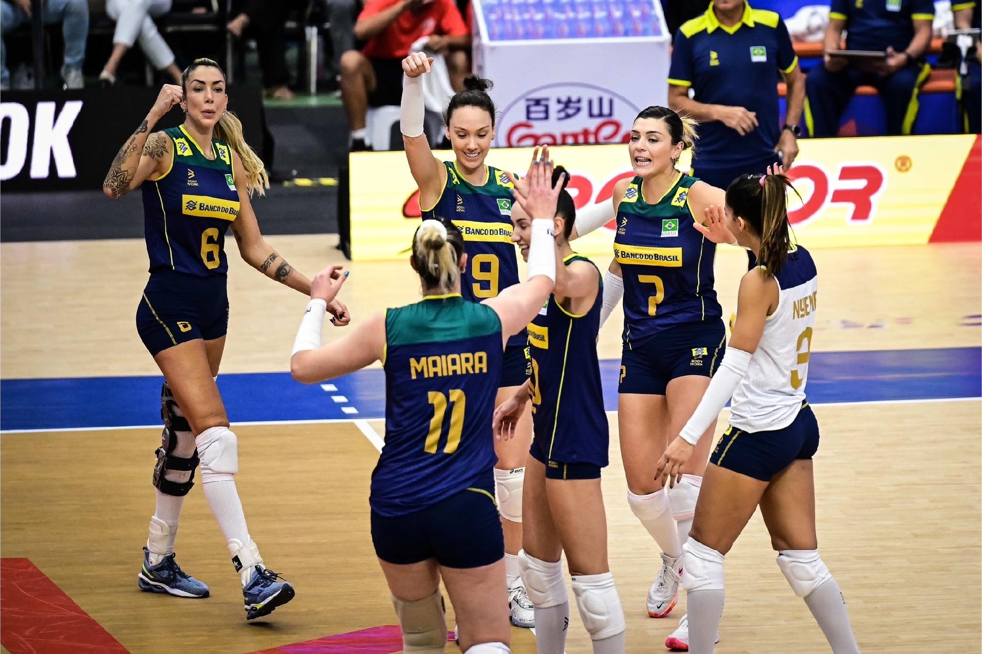 Sheilla Castro e Camila Brait, Campeonato Paulista de Vôlei…