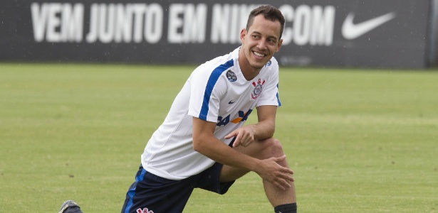 Rodriguinho voltou a treinar entre os titulares do Corinthians - Daniel Augusto Jr./Ag. Corinthians