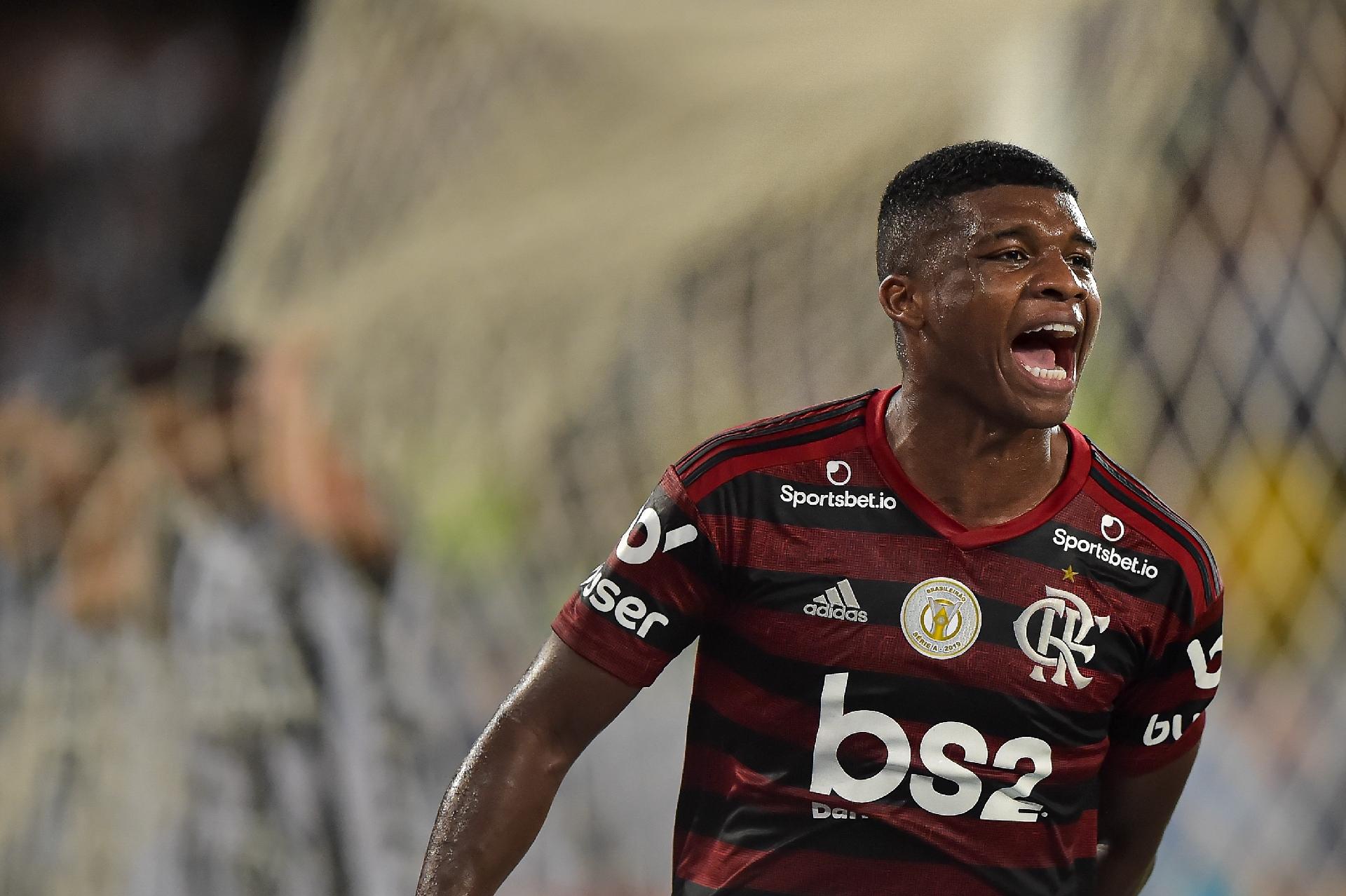 [COMENTE] O Flamengo deveria vender o atacante Lincoln ao grupo City?