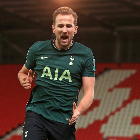 Jogador já foi posto no mercado pelo Tottenham, mas o clube de Londres quer cerca de 200 milhões de euros pelo artilheiro - LINDSEY PARNABY/AFP