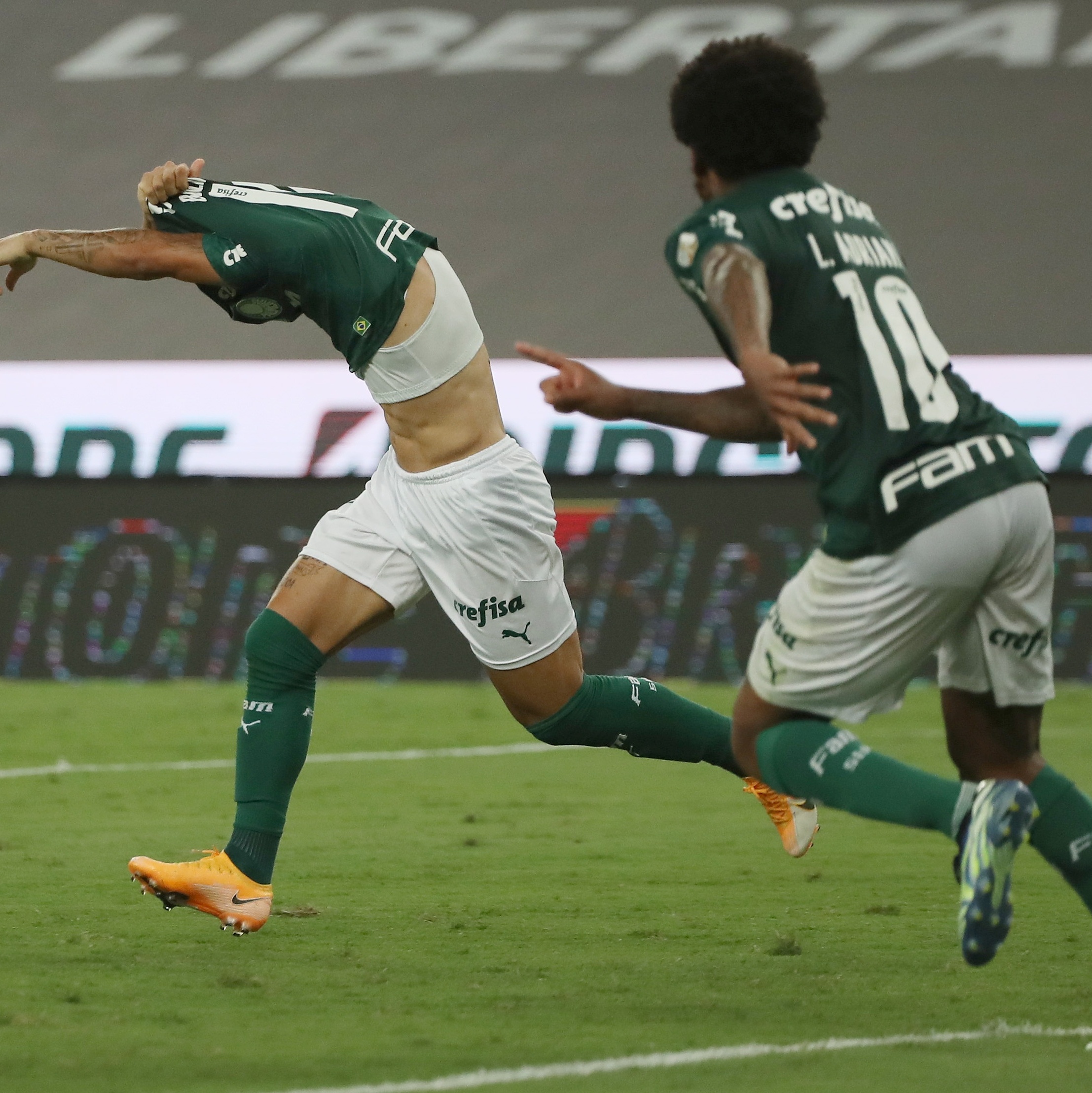 Palmeiras joga mal, é displicente e perde para o Santos após fracasso na  Libertadores