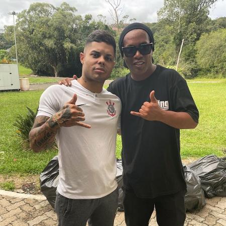 MC Lan Novamente postou foto com Ronaldinho Gaúcho - Reprodução/Instagram