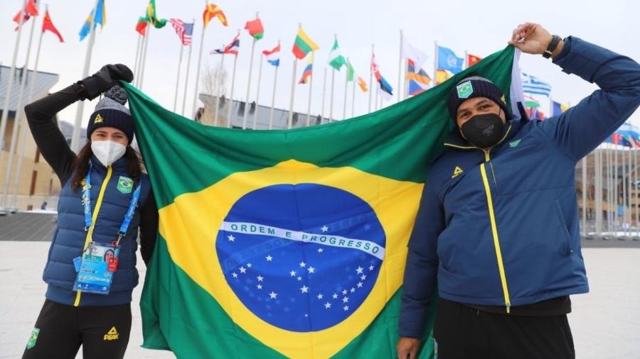 Edson Bindilatti e Jaqueline Mourão serão os porta-bandeiras na Cerimônia de Abertura de Pequim 2022 - Alexandre Castello Branco/COB