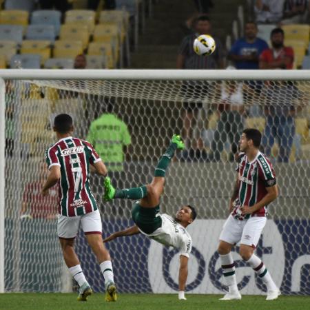 Rony, do Palmeiras, faz gol de bicicleta contra o Fluminense pelo Brasileirão - ALEXANDRE BRUM/ENQUADRAR/ESTADÃO CONTEÚDO