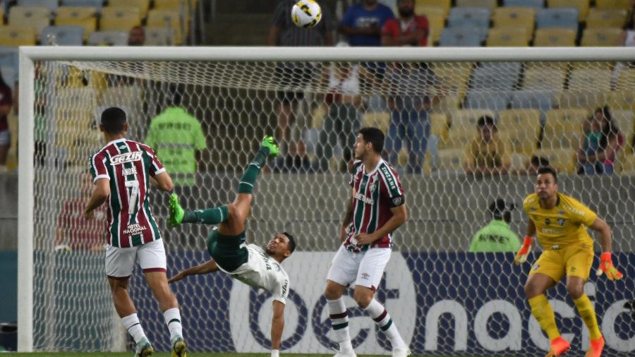 Rony, do Palmeiras, faz gol de bicicleta contra o Fluminense pelo Brasileirão - ALEXANDRE BRUM/ENQUADRAR/ESTADÃO CONTEÚDO