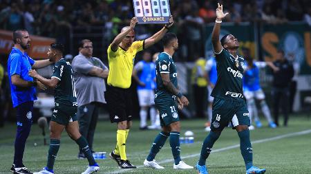 Palmeiras bate o Coritiba, retoma a segunda posição e diminui a diferença  para o líder no Brasileirão » PATOS ONLINE
