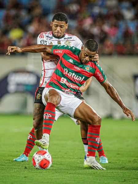 Flamengo e Portuguesa-RJ fazem jogo pelo Campeonato Carioca em Natal