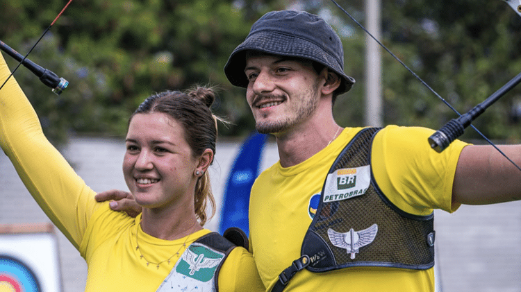 Ana Luiza Caetano e Marcus Vinicius D'Almeida