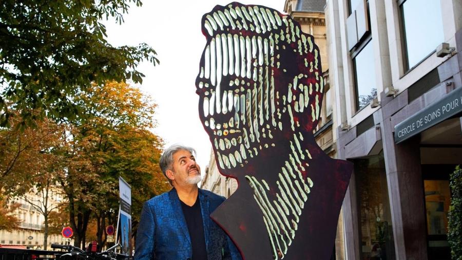 Neymar é homenageado com escultura em Paris, na França - Divulgação