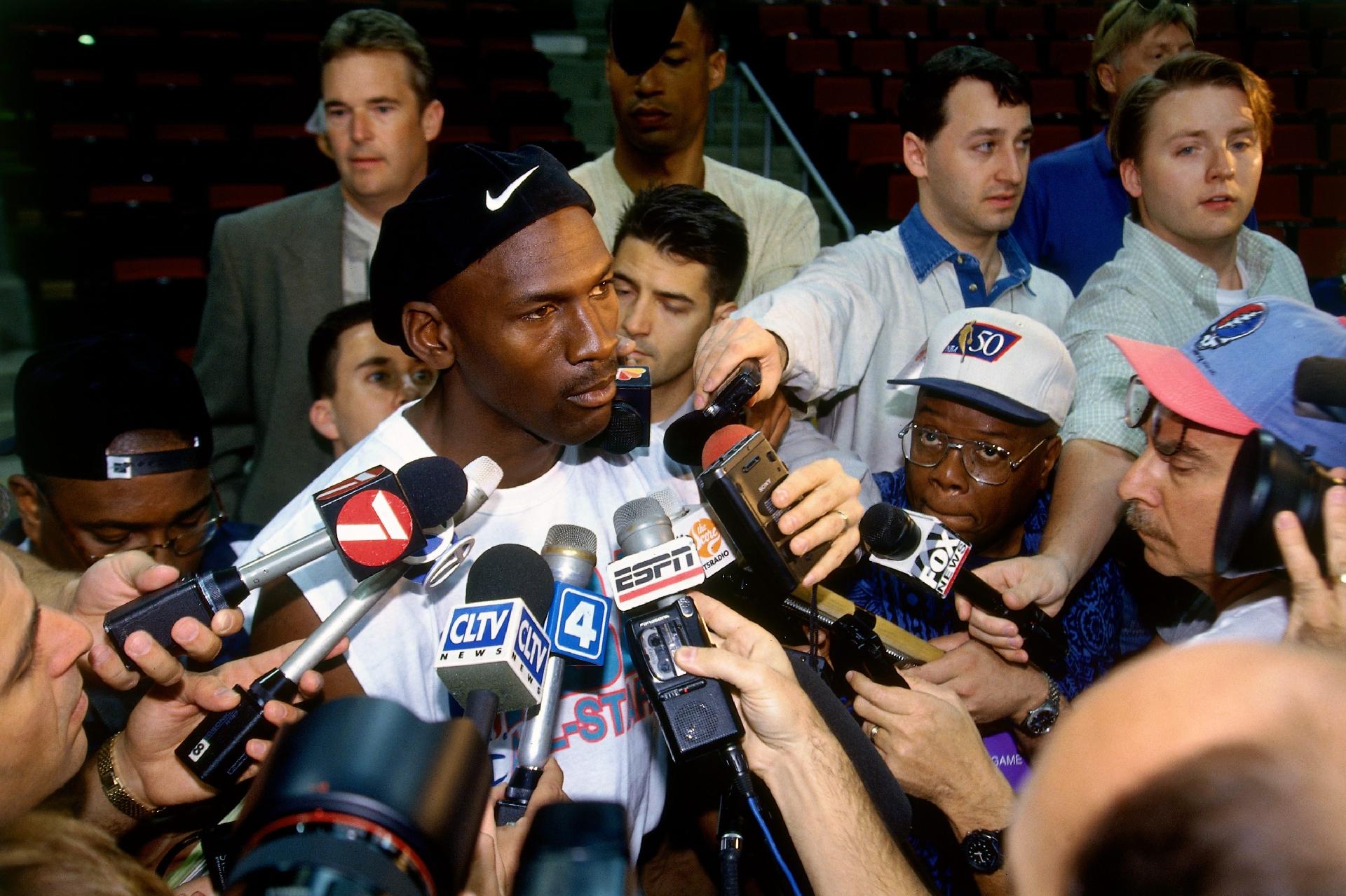 Nba Michael Jordan Acumulou Criticas Por Fuga De Discurso Politizado E Foco No Mercado