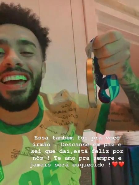 Claudinho dedica medalha a MC Kevin - Reprodução/Instagram