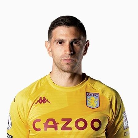 Emiliano Martinez, goleiro do Aston Villa, é um dos que não cumpriram quarentena - Divulgação/Site oficial do Aston Villa
