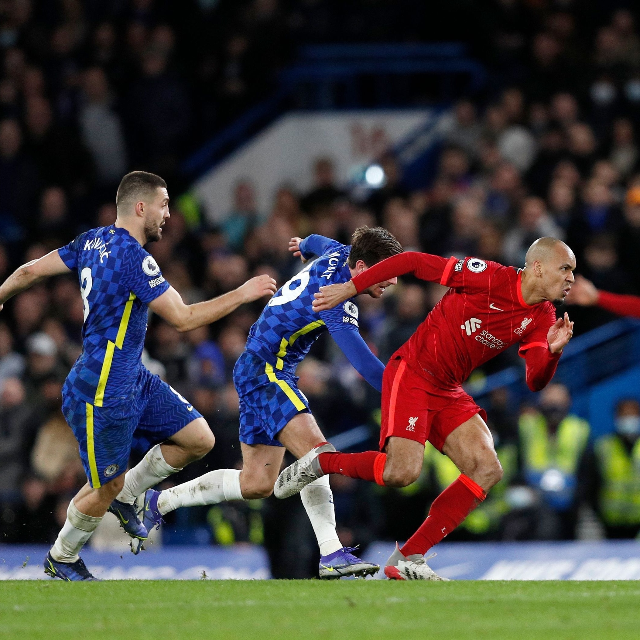 Inglês: Com um a menos, Chelsea segura Liverpool e consegue empate
