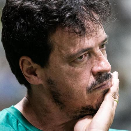 Fernando Diniz ficou no Rio: pensando