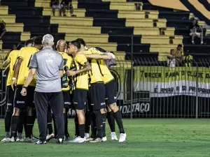 Clube do Rio vive saga para primeiro jogo em Porto Alegre desde enchentes