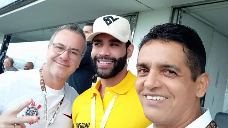 Sérgio Moura, Gusttavo Lima e Marcelo Mariano em partida da Copinha, na Neo Química Arena;