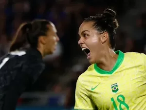 Contra tudo e todos, nossas mulheres estão nas semifinais do futebol 