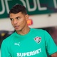 Thiago Silva chega ao Brasil e se junta ao elenco do Fluminense