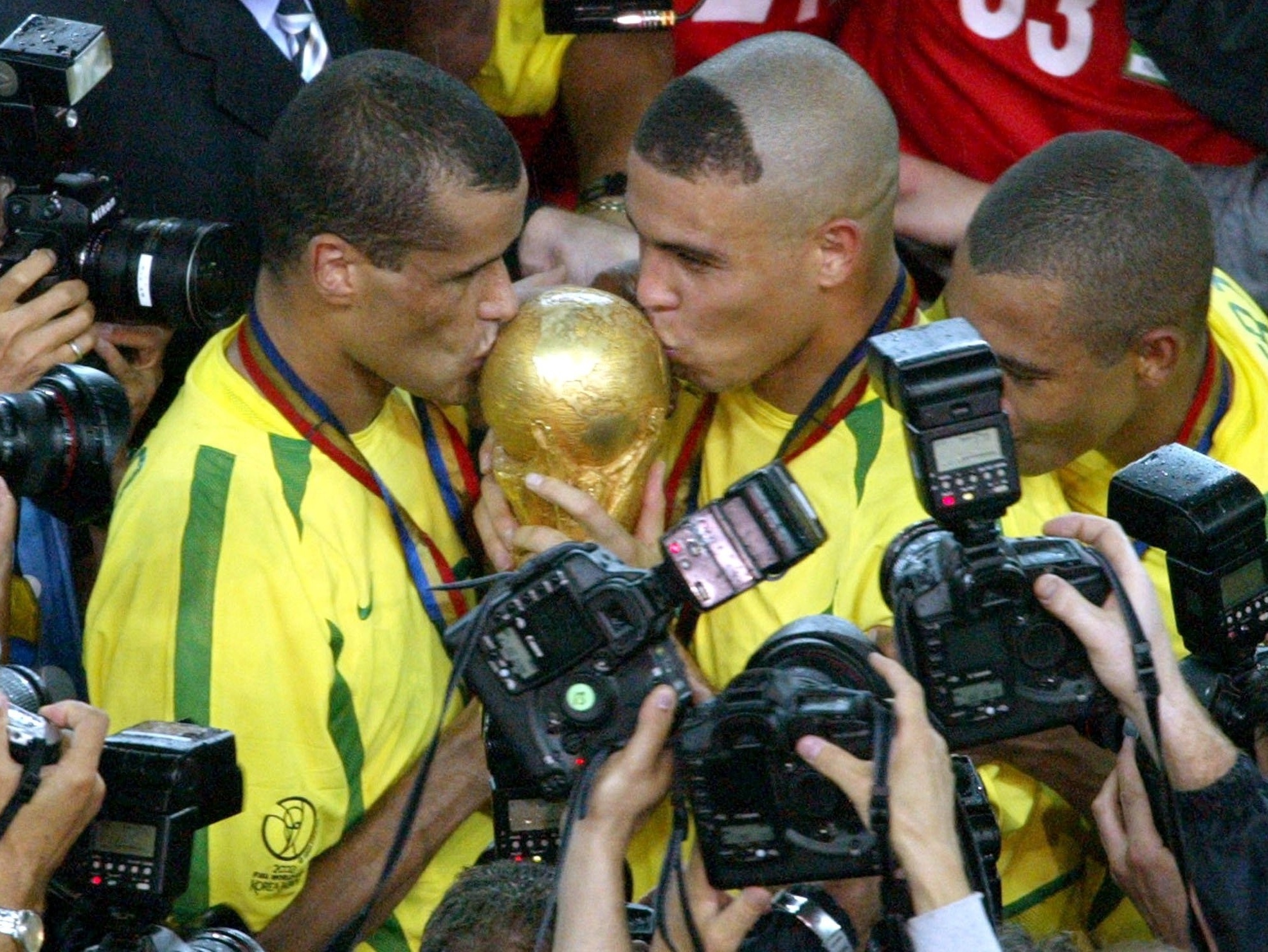 Qual é o melhor jogador do Brasil em 2002?