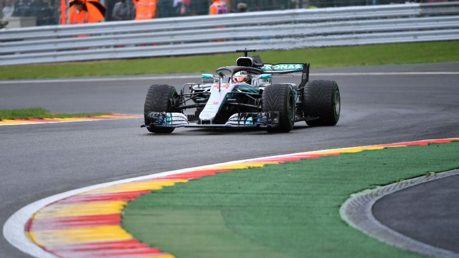 Lewis Hamilton durante o treino classificatório para o GP da Bélgica - Emmanuel Dunand//AFP