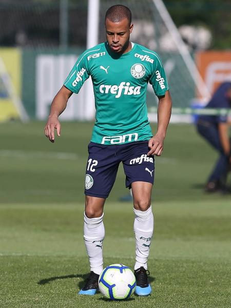 Mayke, em treino do Palmeiras - Cesar Greco/Ag. Palmeiras/Divulgação