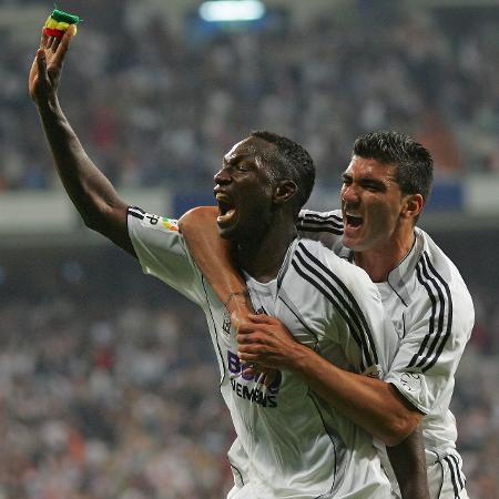 Reyes e Diarra comemorando gol na final do Espanhol em 2007 - Denis Doyle/Getty Images