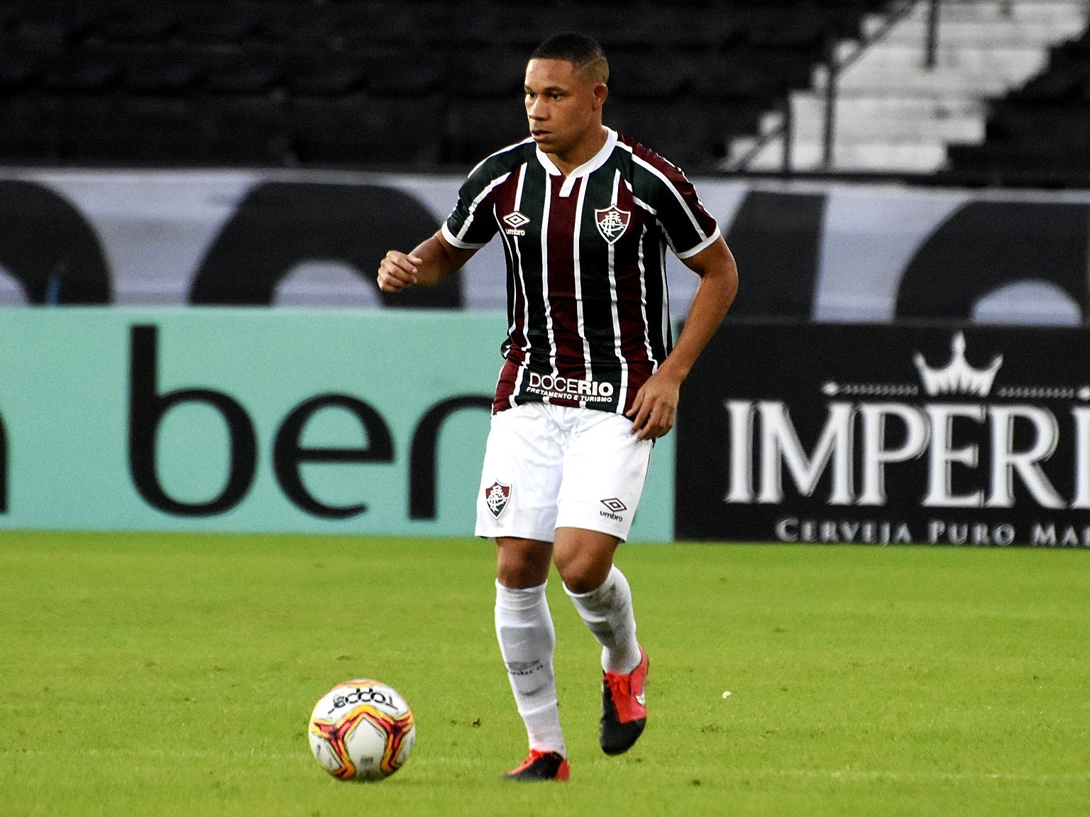 Com Cavalieri poupado e Wellington Silva de volta, Fluminense inicia semana  decisiva em 'refúgio' na Urca - ESPN