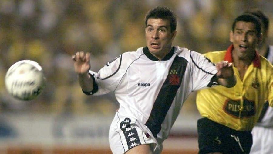 Luizão é o goleador máximo do Brasil na Libertadores; ele defendeu Palmeiras e Santos - Pedro Ugarte/AFP