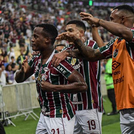 Jogadores do Fluminense comemoram gol de Jhon Arias, contra o Cruzeiro, no Campeonato Brasileiro