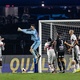 Crespo elogia goleiro Rafael ap&oacute;s salvar S&atilde;o Paulo: 'Ajuda a ganhar jogos'
