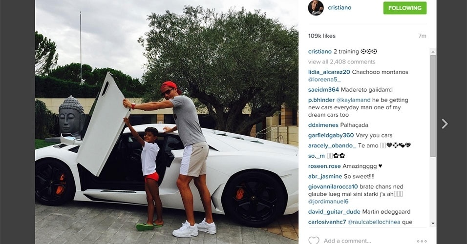 Cristiano Ronaldo exibe carrão no Instagram