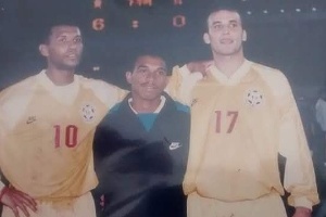 Marcelo Marmelo ao lado dos colegas de time na China, Marcos e Fabiano - Arquivo pessoal - Arquivo pessoal