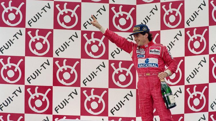 Ayrton Senna após vitória no GP do Japão, em sua última corrida no país, em 24 de outubro de 1993