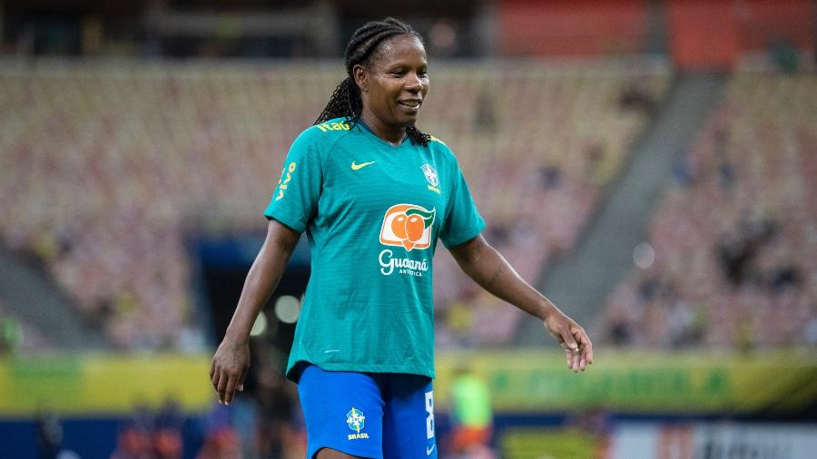 Formiga antes de entrar em campo em sua despedida da seleção brasileira no duelo contra a Índia pelo Torneio Internacional de Futebol Feminino em Manaus. 25/11/2021 - Lucas Figueiredo/CBF