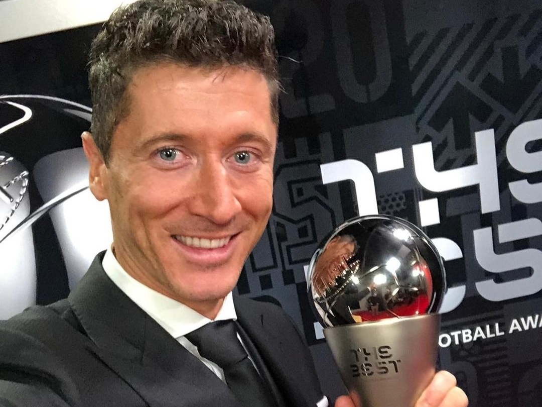 LEWANDOWSKI É O MELHOR JOGADOR DO MUNDO - Premiação The Best 